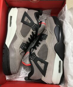 Buy Air Jordan shoes pallets
