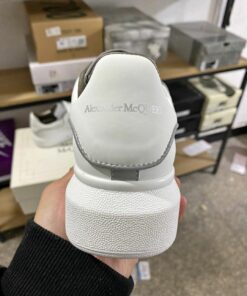 Buy Alexander McQueen shoes pallets