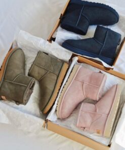 Buy UGG Liquidation Pallets  (60-120 pairs of shoes-$500)